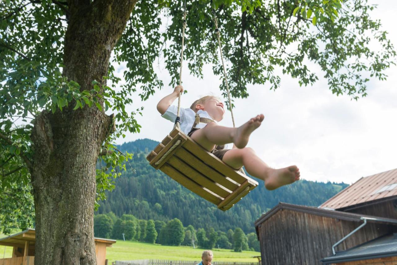 Hartlhof Urlaub Am Baby- Und Kinderbauernhof Niederau Exterior photo